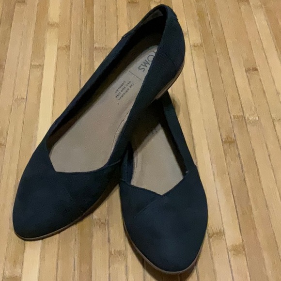TOMS Women's Suede Julie Flats - Picture 1 of 3